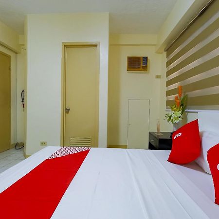 Oyo 840 Orangenest Apartelle Manille Extérieur photo
