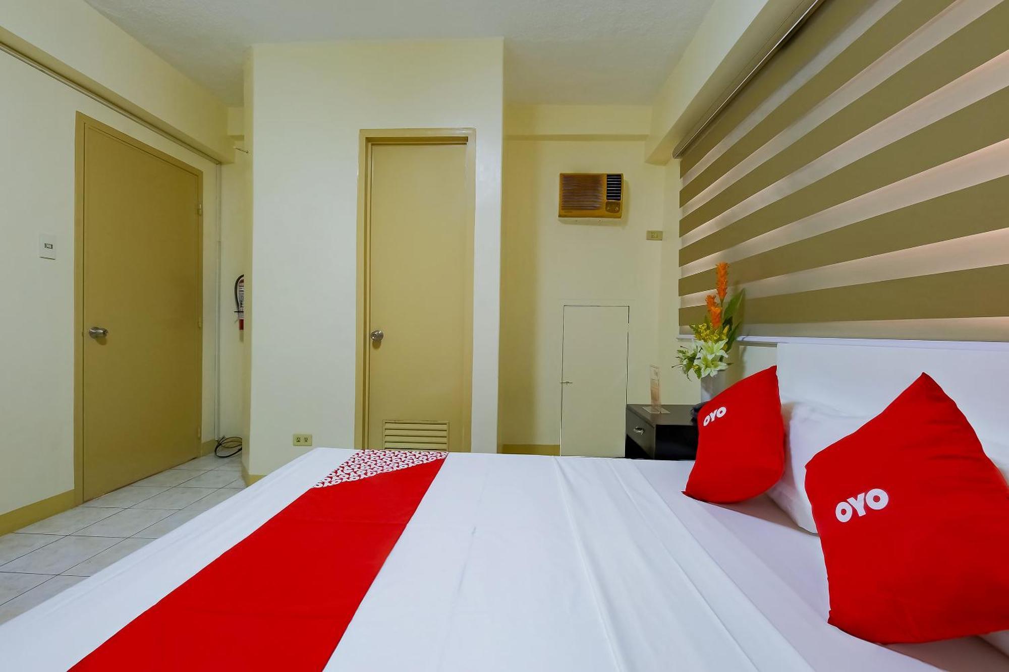 Oyo 840 Orangenest Apartelle Manille Extérieur photo