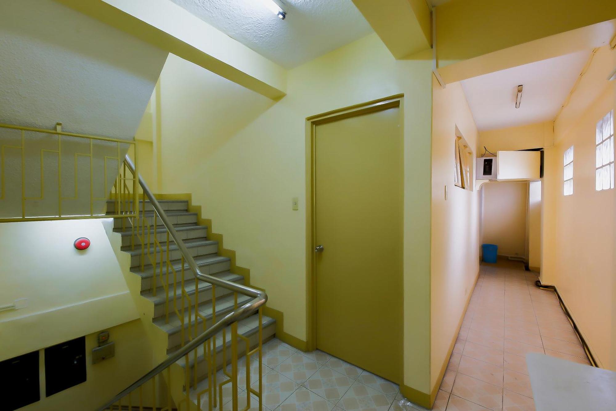 Oyo 840 Orangenest Apartelle Manille Extérieur photo