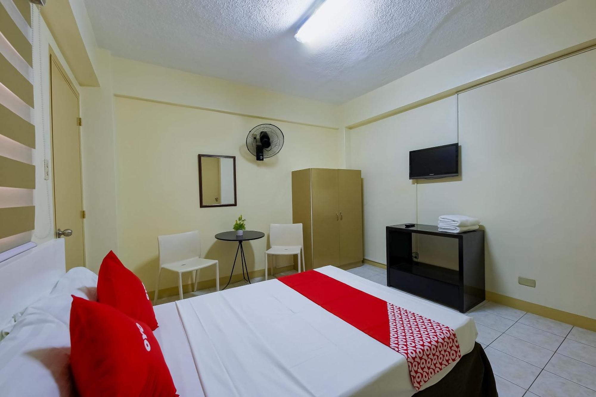 Oyo 840 Orangenest Apartelle Manille Extérieur photo