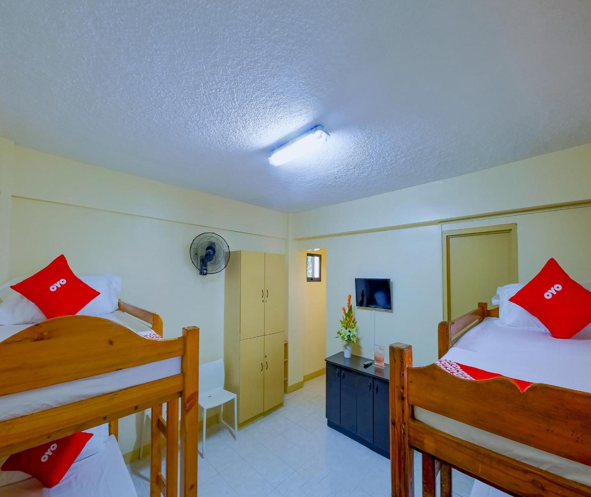 Oyo 840 Orangenest Apartelle Manille Extérieur photo