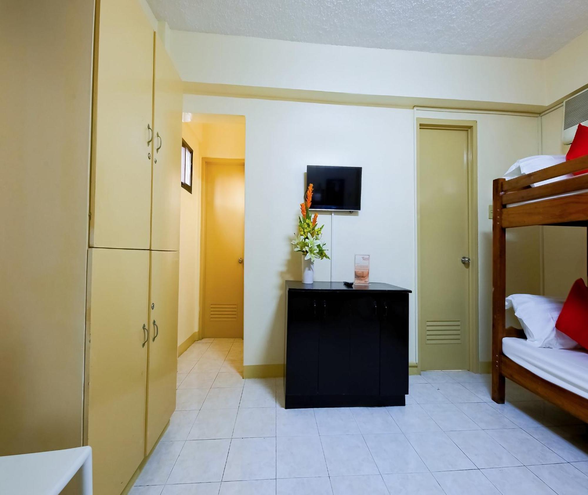 Oyo 840 Orangenest Apartelle Manille Extérieur photo