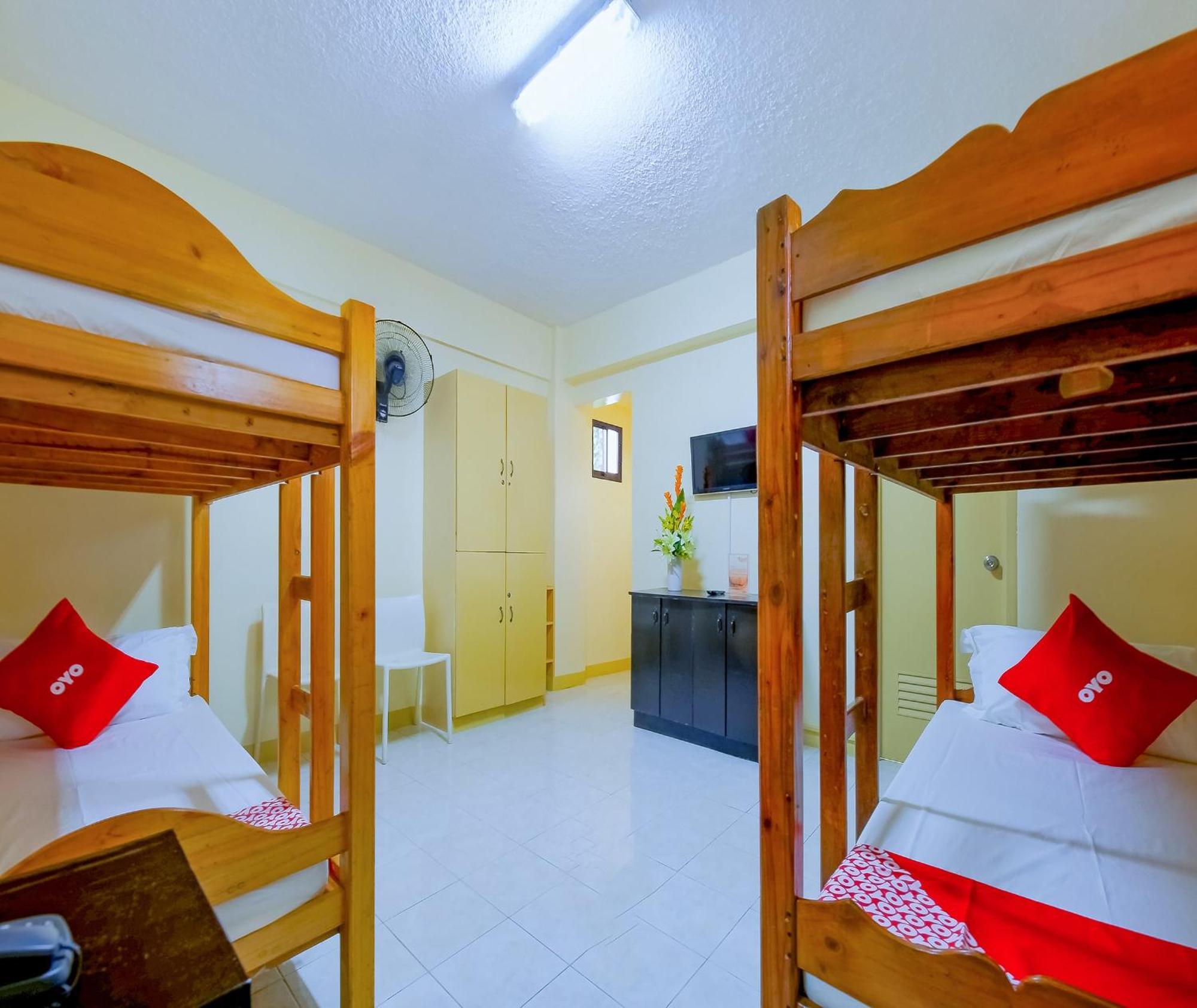 Oyo 840 Orangenest Apartelle Manille Extérieur photo